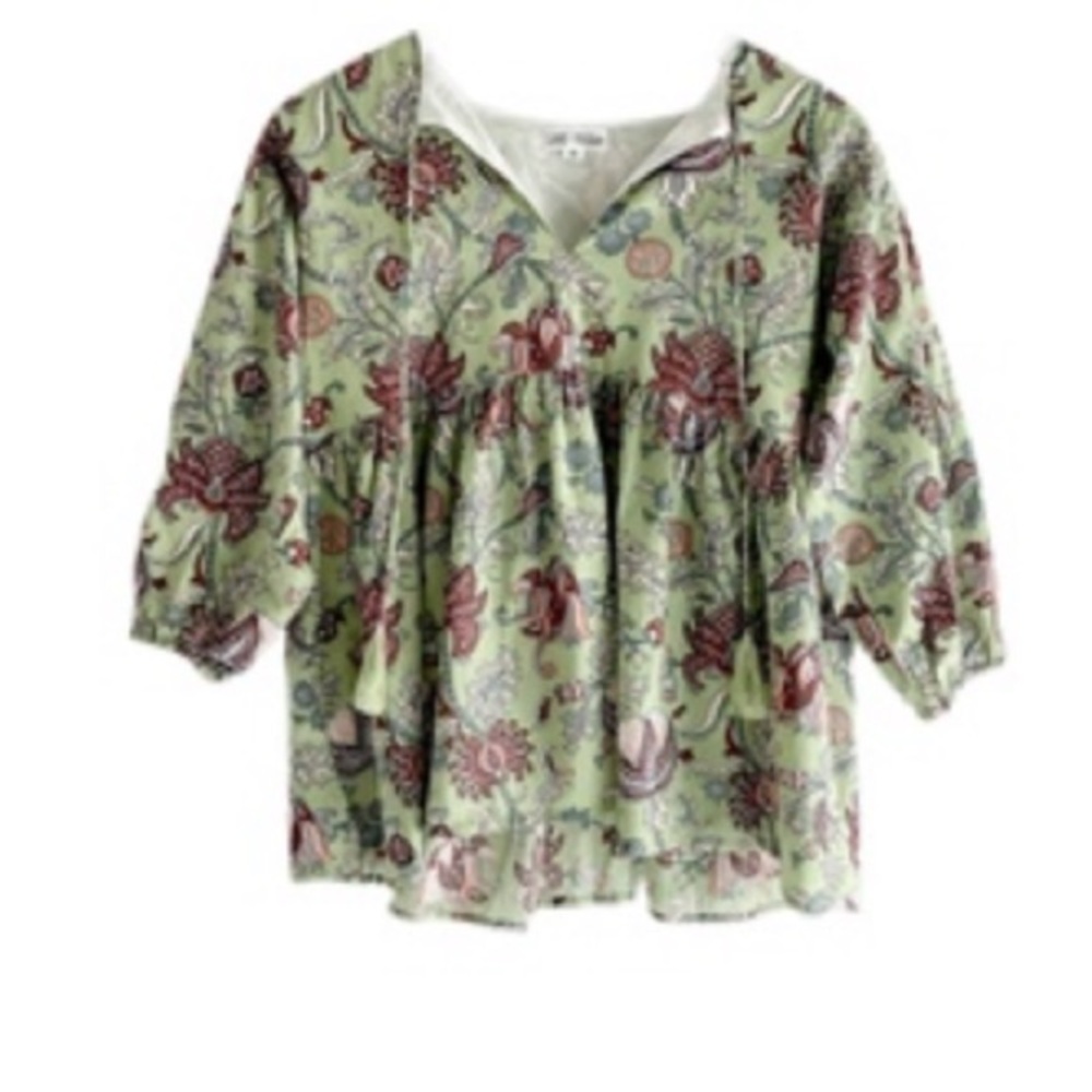 NWT Grace Holiday Sully Top